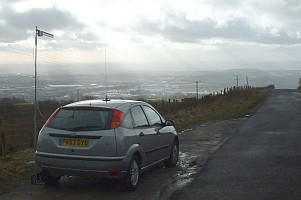 G6GVI/M on Winter Hill operating cross-band with MW1FGQ in January 2009 - Westward, look, the land is bright!