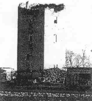 Torre Sacchella. Nel 1984 il tetto croll e nulla da allora  stato fatto per il suo recupero.
