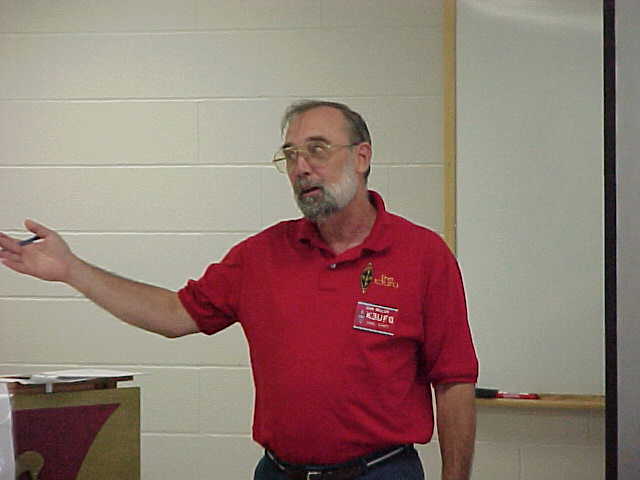 Dan Miller giving talk at Missouri ARRL State Convention