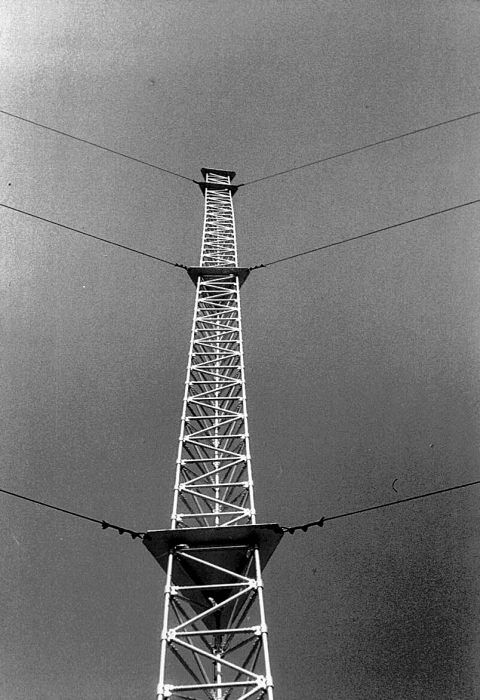 K6NCG - 105 foot tower all up -1963