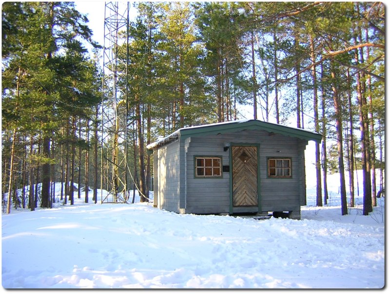 SK5EW hut at winter