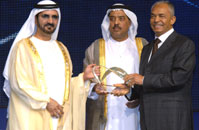 HH Sheikh Mohamed bin Rashid Al Maktoum, VP and Prime Minister of the UAE and Ruler of Dubai presenting the MRM Business Award 2009 to Syed M. Salahuddin, MD, ETA Star Ascon Group