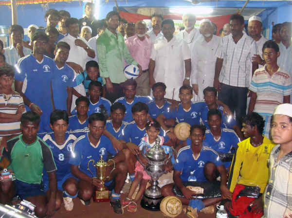 Cheif Guest Thiru Anitha Radhakrishnan, MLA gave away the prizes to Players on 30-05-2010