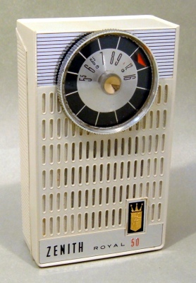 Zenith Royal 50 pocket radio