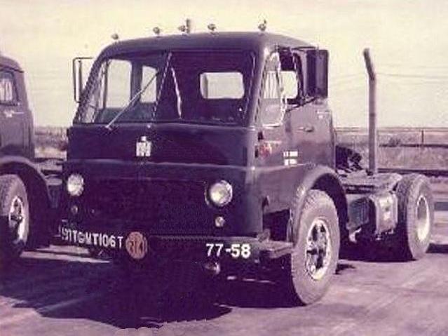  in their M52 tractors for the International Harvester 205H tractor