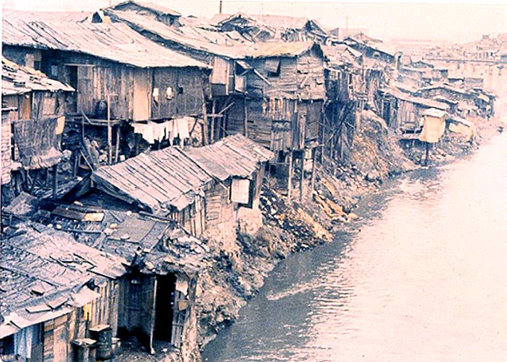 [Image: seoul-shacks-1961.jpg]