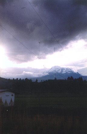 Stunning Scene with ERPE's Dipole Over Mt. Chimborazo