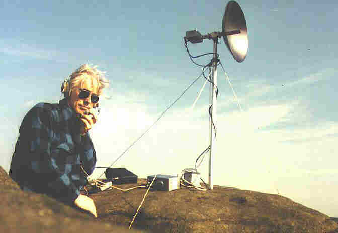 G3PHO/P working 160km on 10GHz, summer 1985