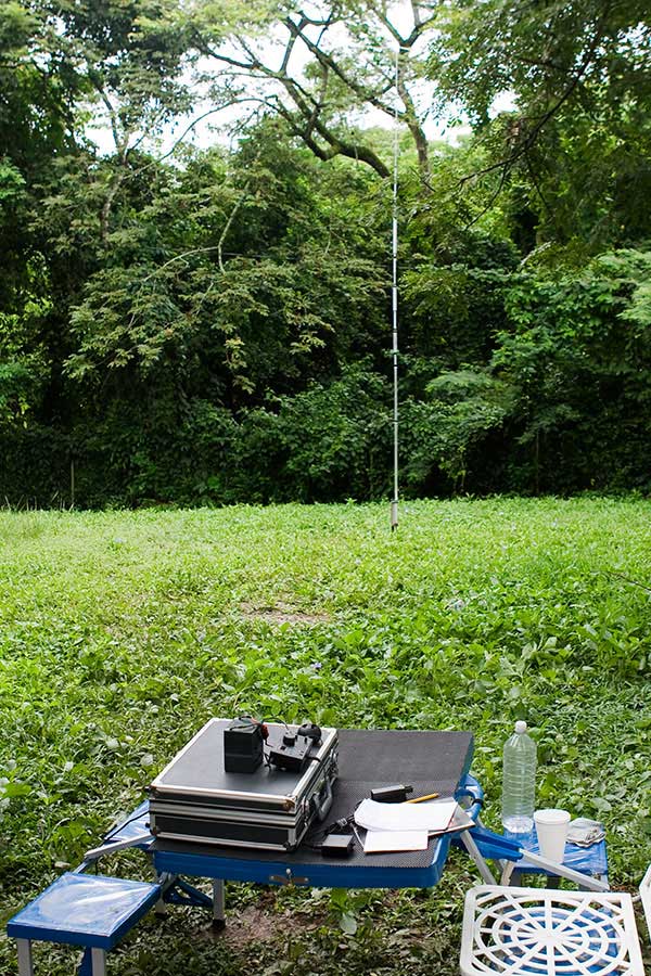 YV5HUJ 2011 FieldDay QRP Stn and antenna