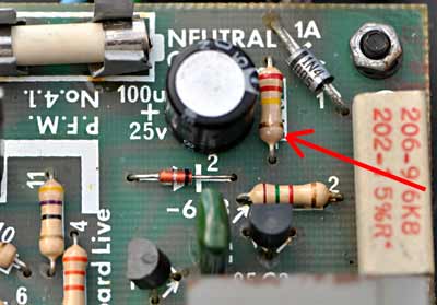 Location of sampling resistor R3