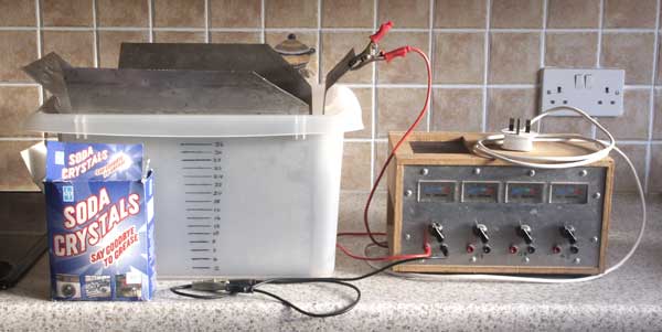 A photo of the equipment I currently use for treating rust by electrolysis