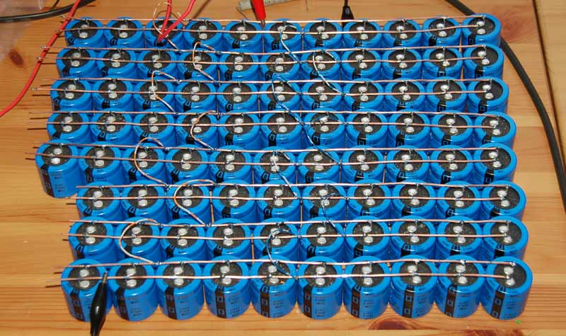 A large number of capacitors