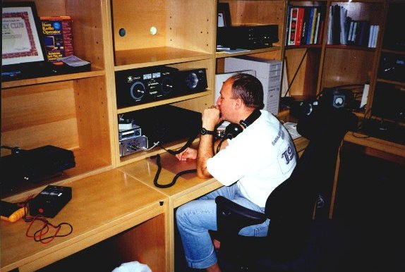 Edin T97M at 15/160m operating site.