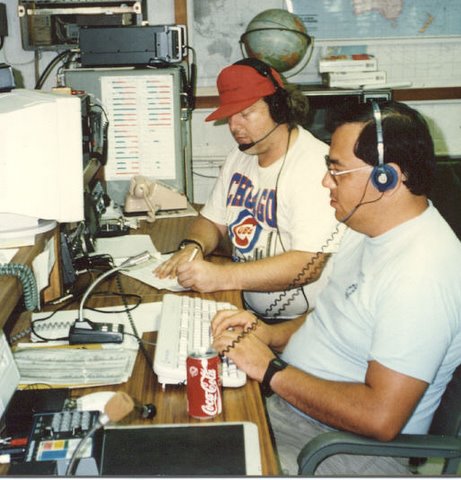 Richard AH6IO with Ken KH7R operating CQWW SSB 1994 at V73AX
