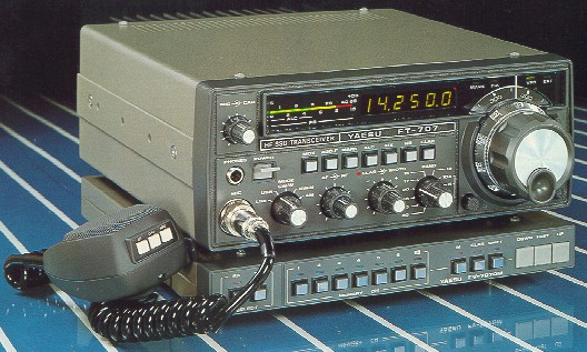 ft707.jpg (74546 bytes)