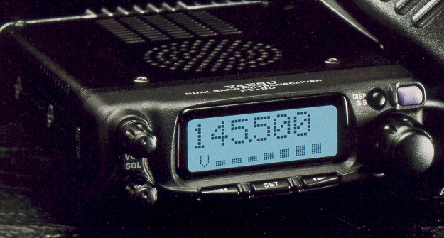 ft90r.jpg (70187 bytes)