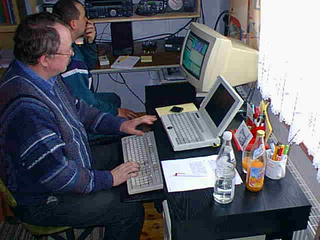 Juergen -DF5NW- and Charlie -DL6RDE- in contest