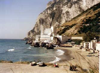 ZB2-QTH (Hotel Caleta)