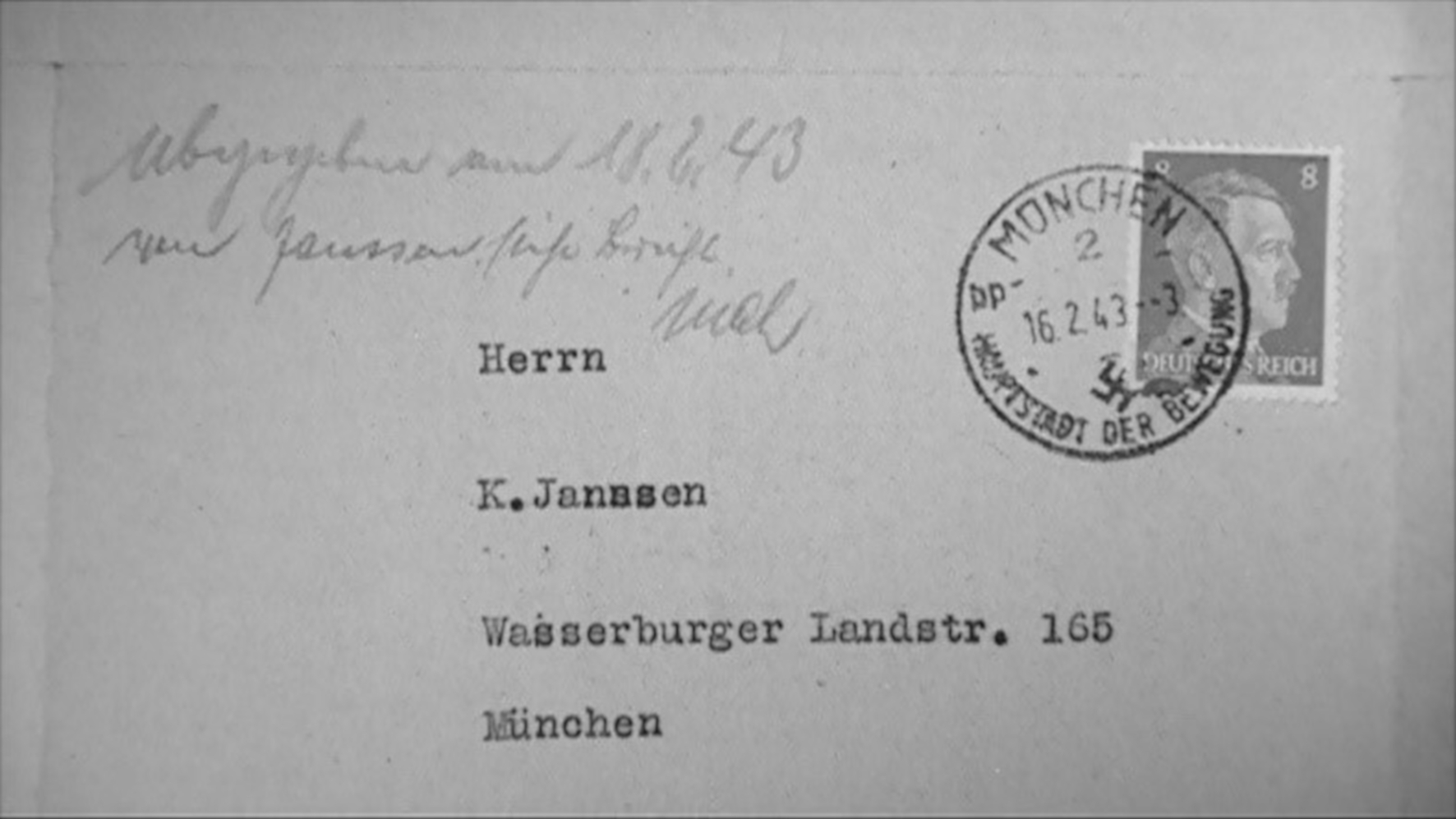 Umschlag vom 16.2.1943, erstellt von Hans Scholl, Alexander Schmorell oder Willi Graf für München auf Remington Portable 2, © Katrin Seybold Dokumentations-DVD