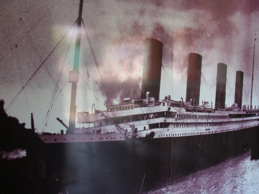26072008-TITANIC THE EXHIBITION-15.JPG