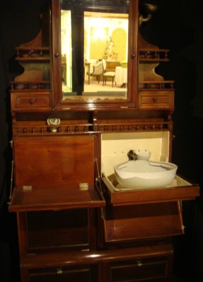 26072008-TITANIC THE EXHIBITION-11.JPG
