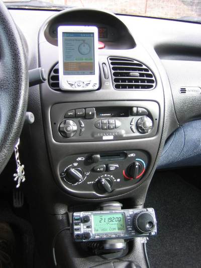 Interior: GPS y Frontal Icom