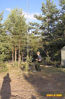 EW1LN готовит антенну к установке