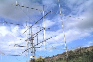 EI4DQ's Moonbounce Antenna Array