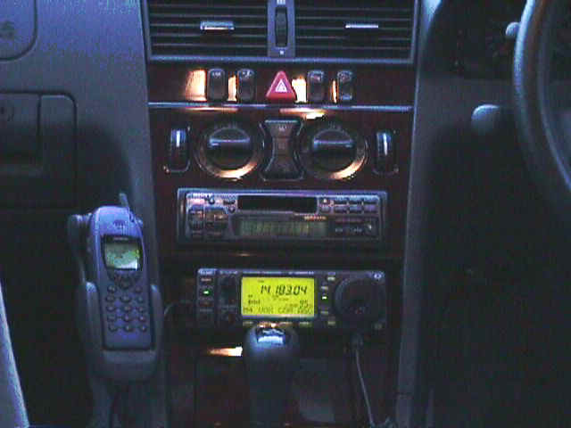 dashboard#1.jpg (40149 bytes)