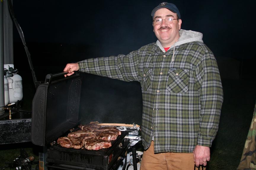 KE1LI Cooking Steaks