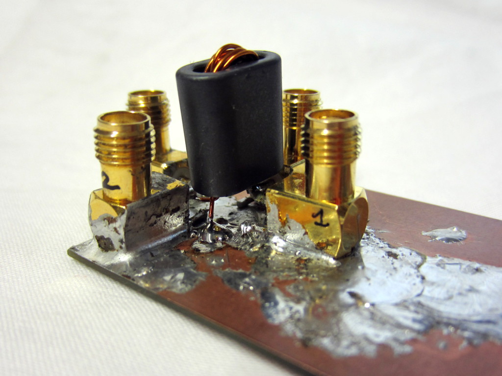 BN43-202_4_1_TLT_balun_1t_1t_2t_twisted_0.5_CT_no_GND.jpg measurement setup