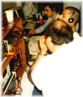 back to front: talino (IZ7ATH), Gaetano (IK7LYL) and Cesare (IK7XNF)