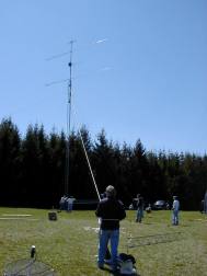 220 array up.jpg (6484 bytes)