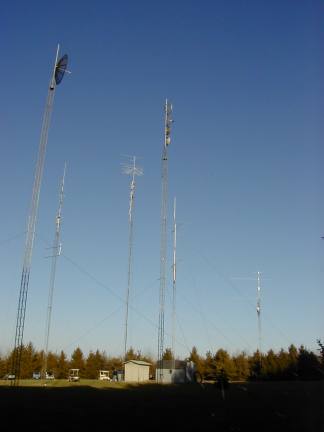 6towers at W2UTH.jpg (9829 bytes)