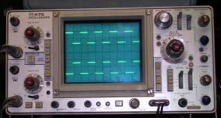 Tektronix 475 Oscilloscope
