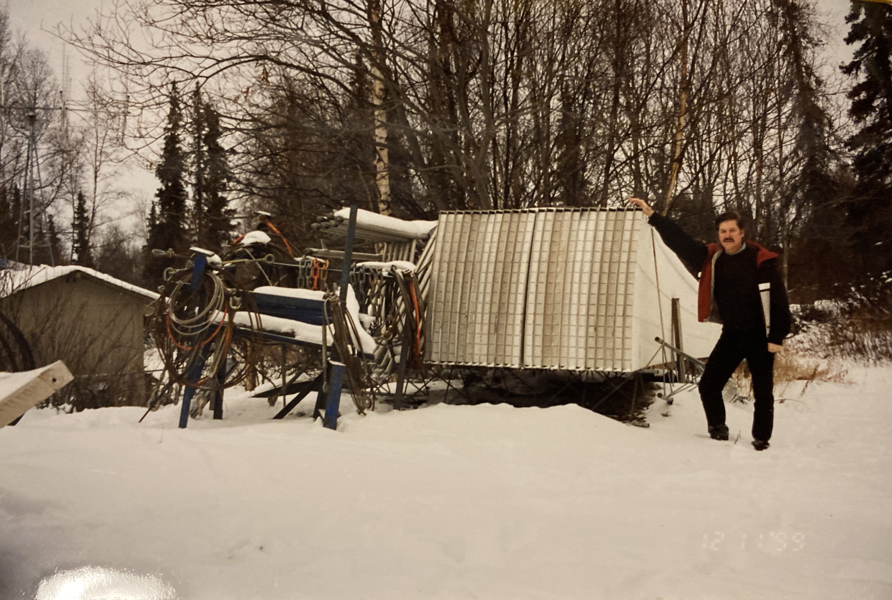 dishhw.jpg (21652 bytes)