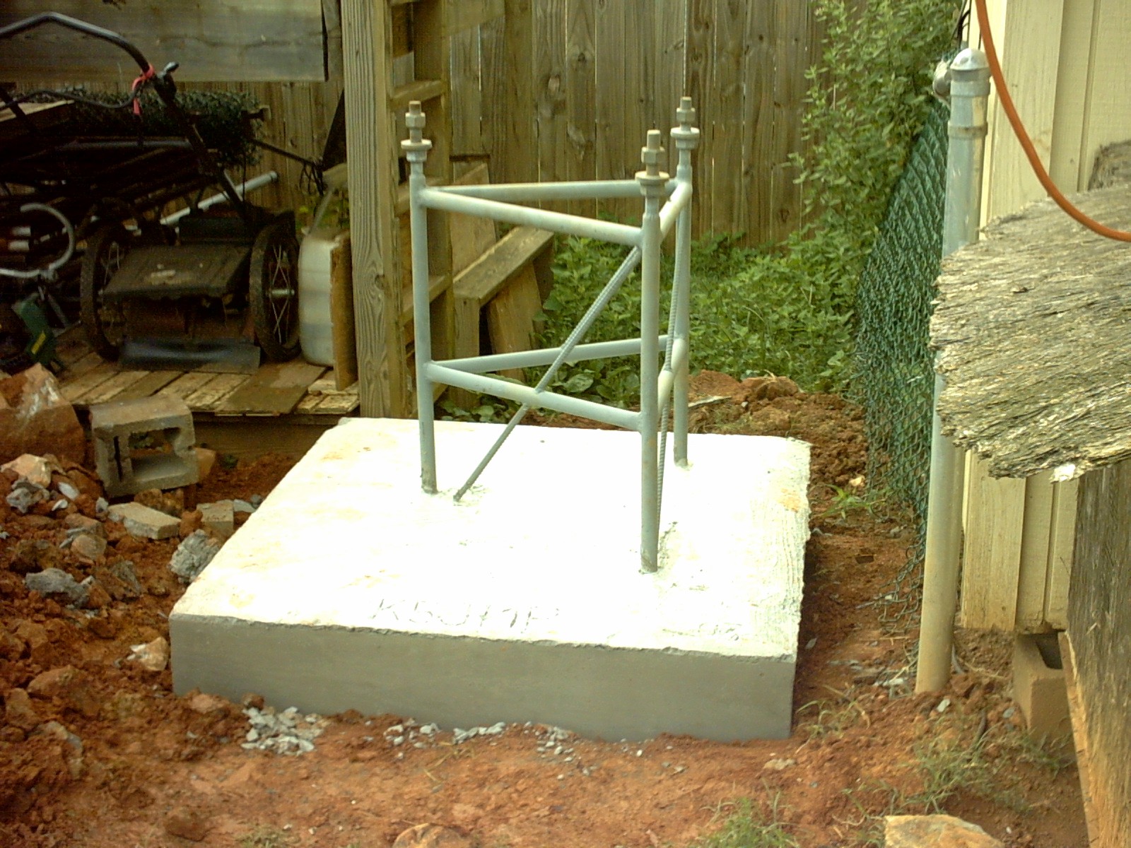 {short description of image}