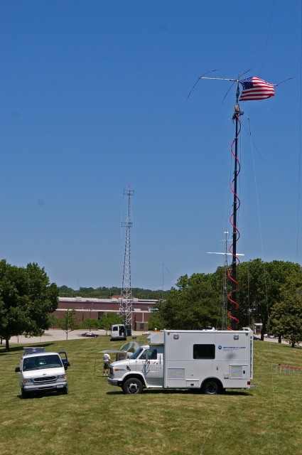 CW station in Motorola Labs truck