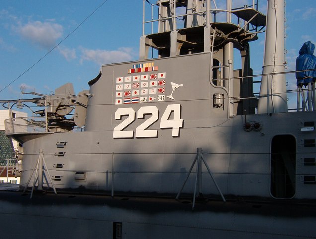 FD2004UssCod_066.JPG