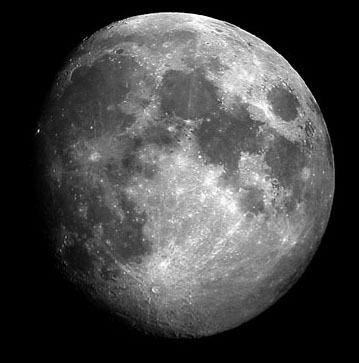 moon3sq.jpg (25301 bytes)