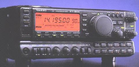 photo: FT-900CAT Transceiver