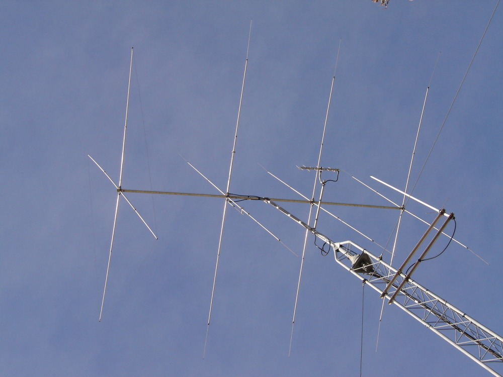 Antenna Of 11 Meter Beam Antenna. 