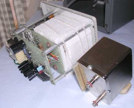 Inside view and another HP10544A oscillator.