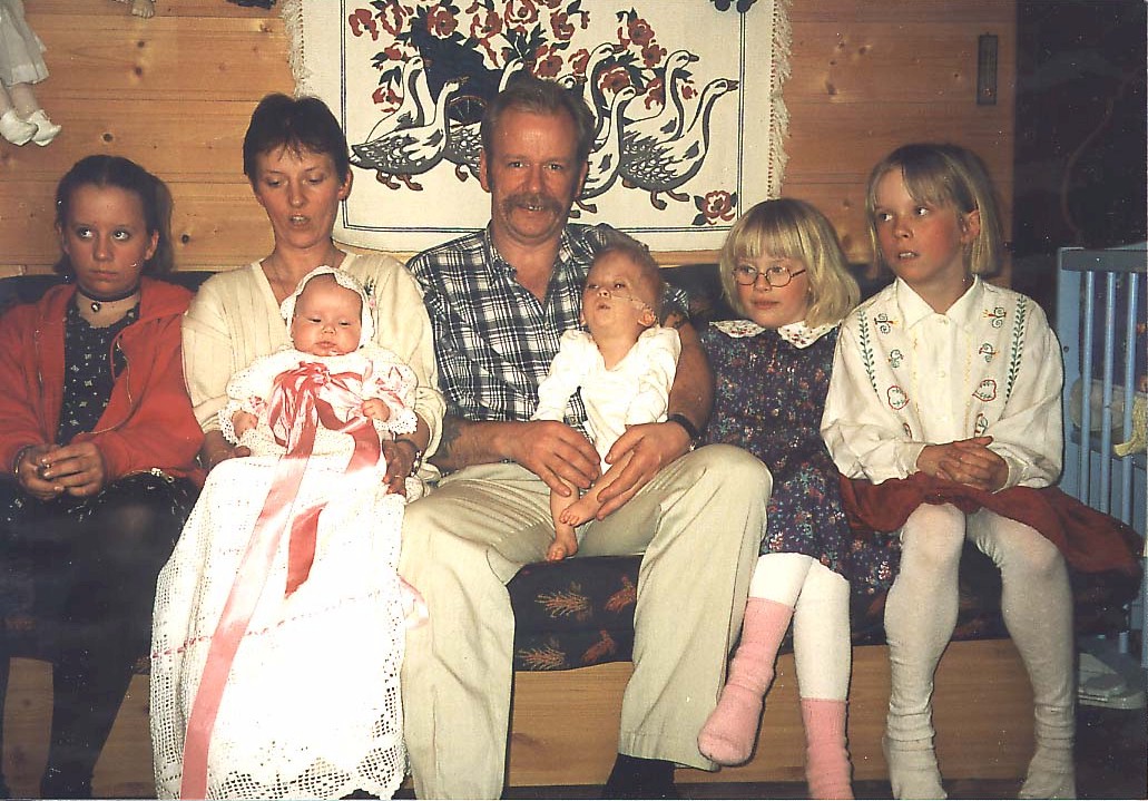Lars Lindblom with family