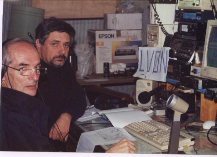 LU2NI Carlos and Ed during IARU Championship  HF 2003