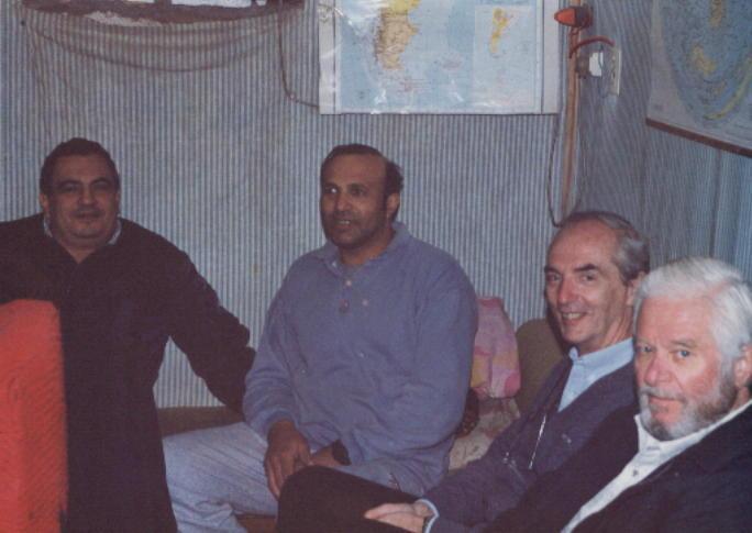 LU5NA, CX1SI, LU2NI & LU7NN during IARU  Championship HF 2003 as LV0N