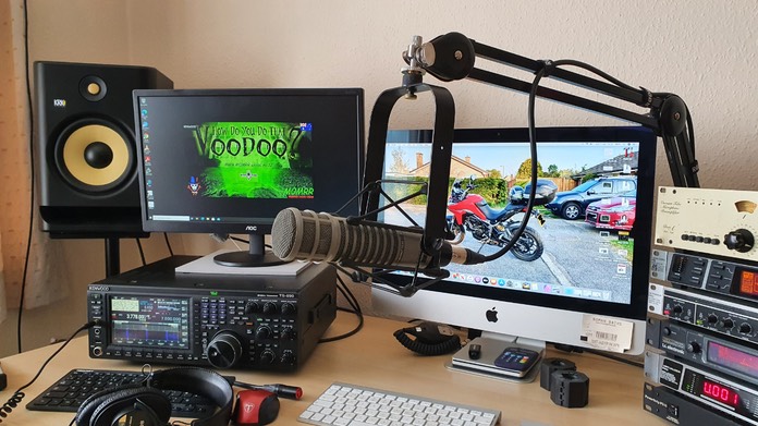 shack desk better