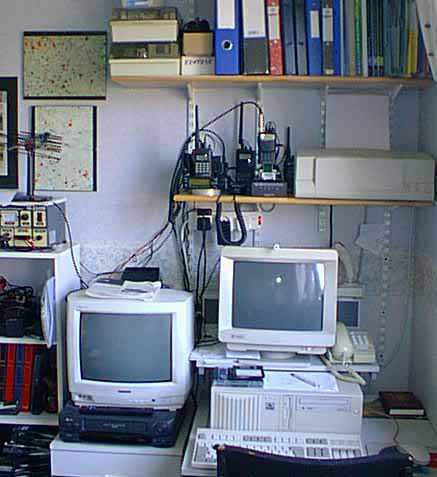 DGA-SHACK.JPG (140539 bytes)