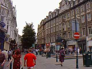 newport1.jpg (13865 bytes)