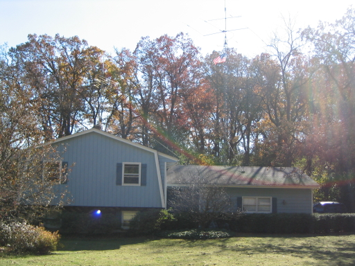 NA9D QTH and Radio Shack